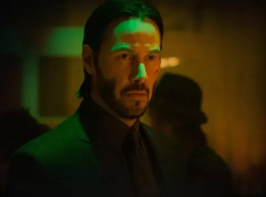 Keanu Reeves, kara komedi türündeki bir filmle ekranlara geri dönüyor.